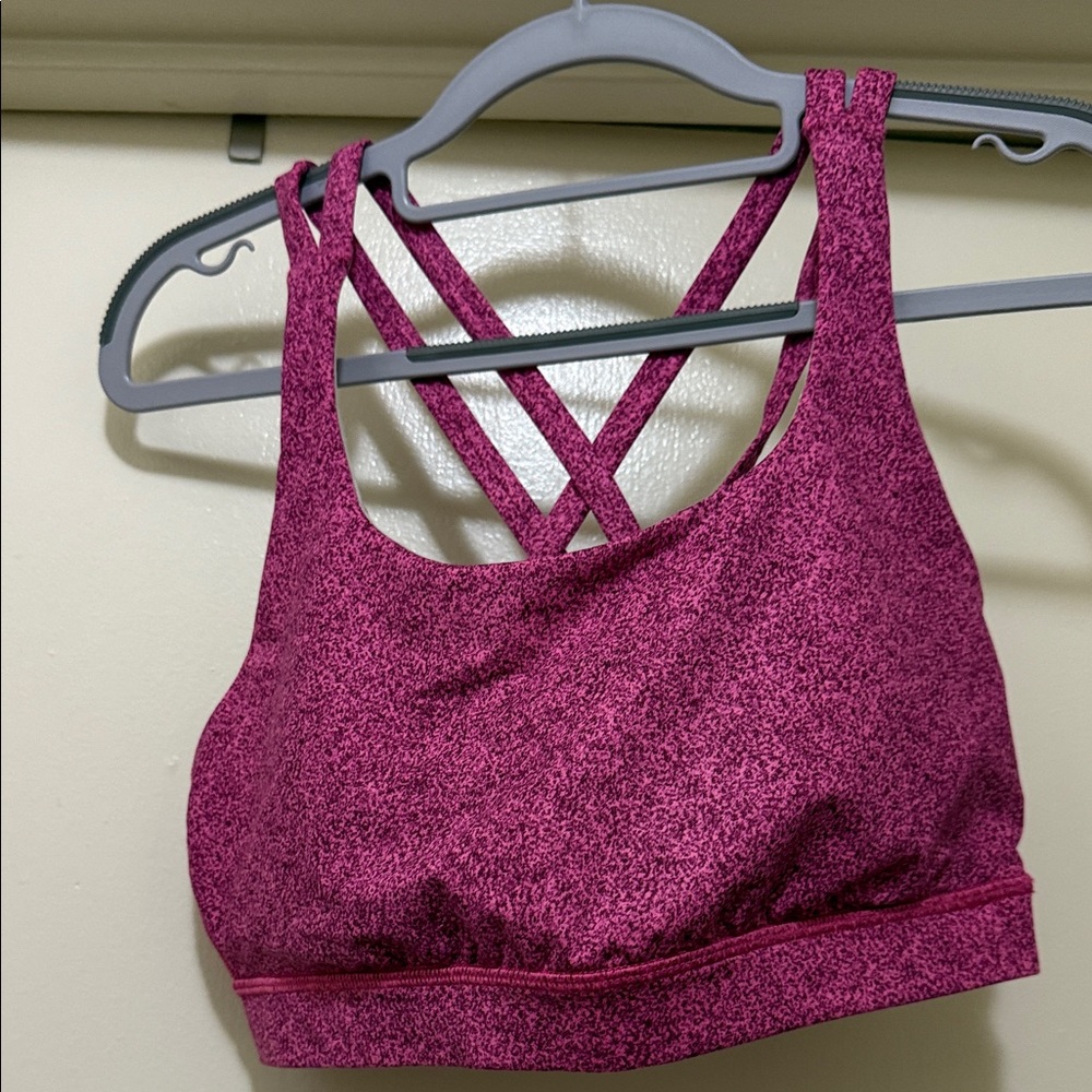 NWOT Women's lululemon Pink Sports Bra Energy with removable pads